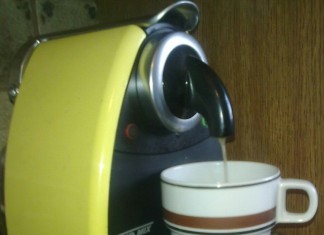 George und Schurl – Nespresso Original und Kopie