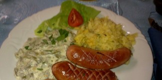 Prost, Mahlzeit im Gasthaus Schlingermarkt. Die Böhm war da!