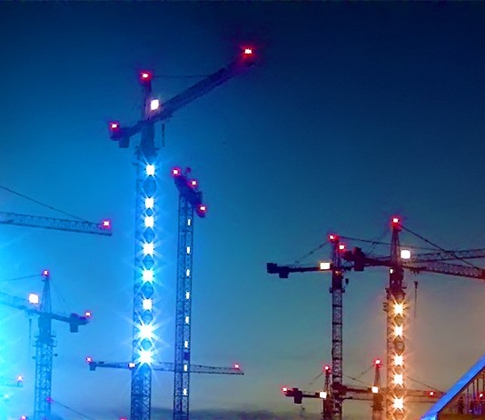 Ballett der Baukräne – Kranensee. Ein Event in der Seestadt.