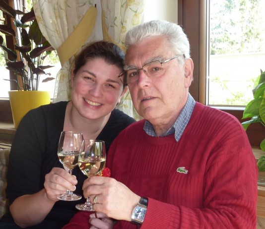 Die Winzertour 2014 stoppt im Dornröschenkeller.